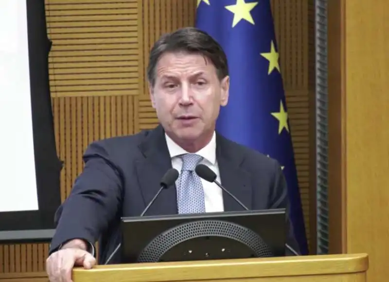 giuseppe conte all assemblea congiunta dei parlamentari m5s 4