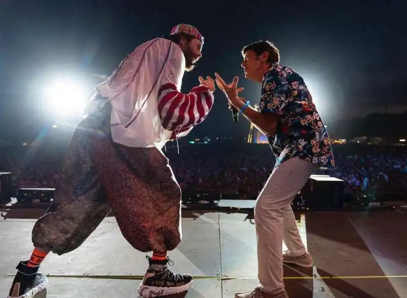 jovanotti e gianni morandi   jova beach party 2022   lignano sabbiadoro   6