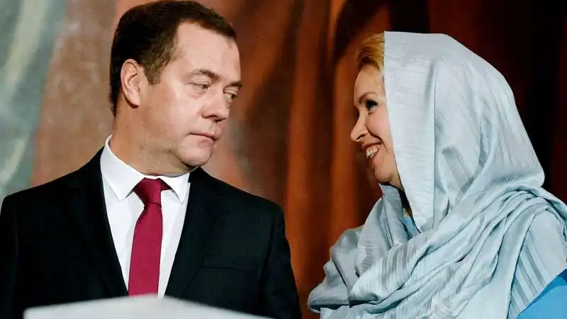 medvedev e sua moglie svetlana  