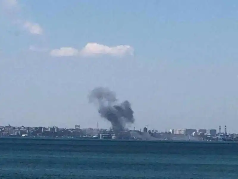 missili russi sul porto di odessa 1