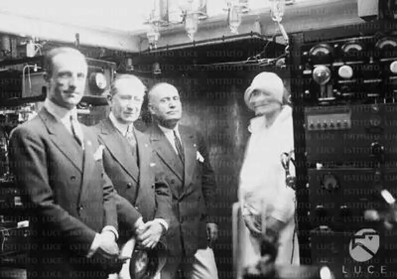 mussolini, guglielmo marconi, francesco giunta e la marchesa maria cristina marconi