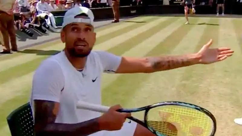 nick kyrgios si lamenta di una tifosa ubriaca alla finale di wimbledon