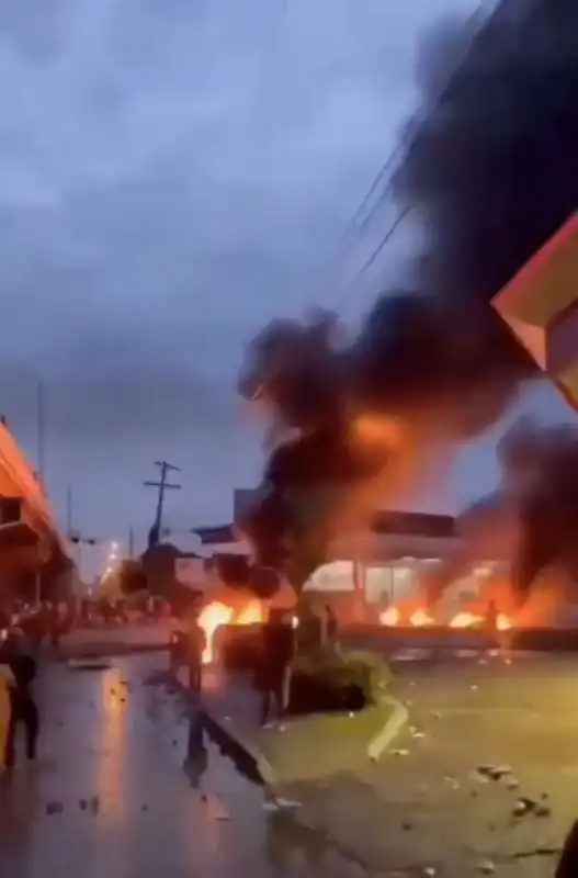 proteste a panama contro il caro carburante   4