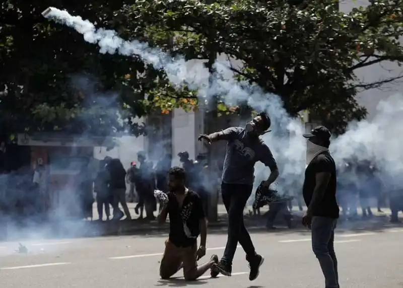 proteste in sri lanka   2