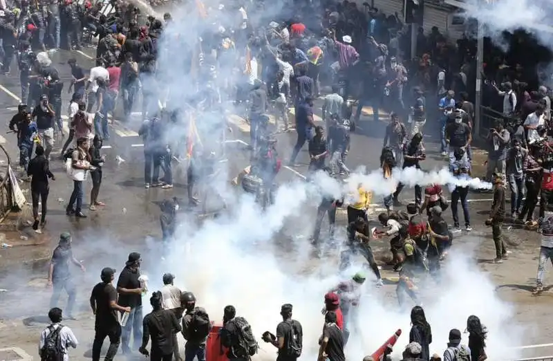 proteste in sri lanka   8