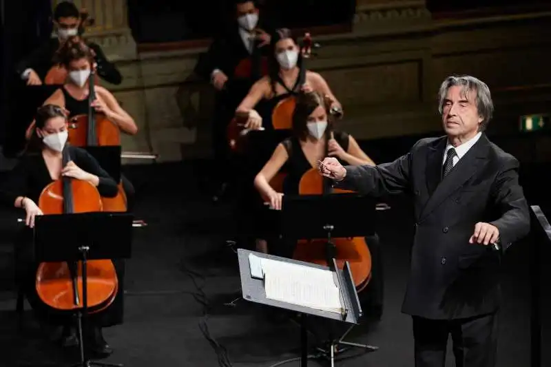 RICCARDO MUTI E ORCHESTRA CHERUBINI