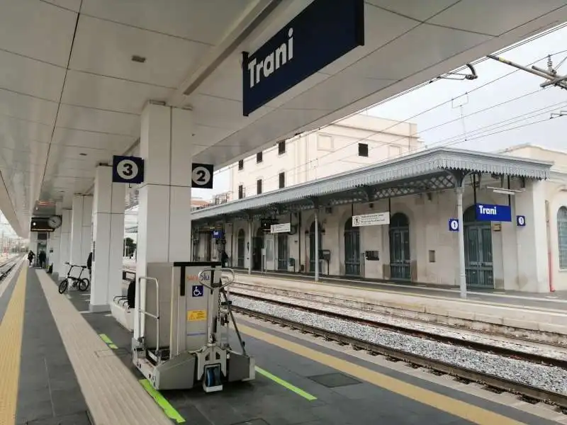 STAZIONE FERROVIARIA DI TRANI