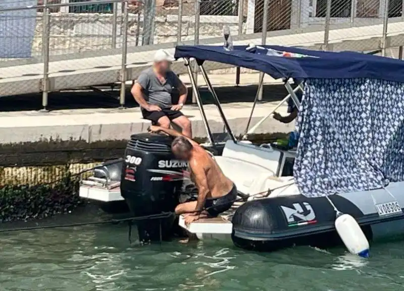 BAGNANTI STRANIERI A VENEZIA - FESTA DEL REDENTORE 