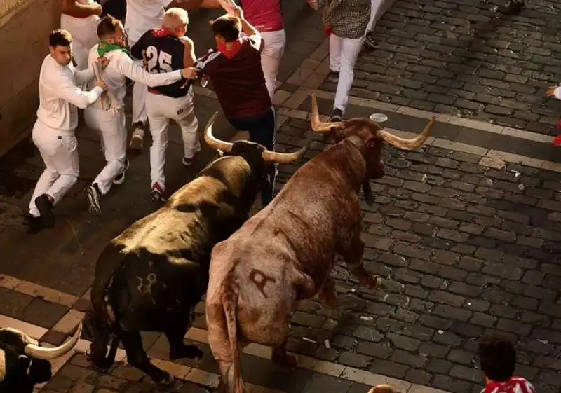 corsa dei tori a pamplona   4