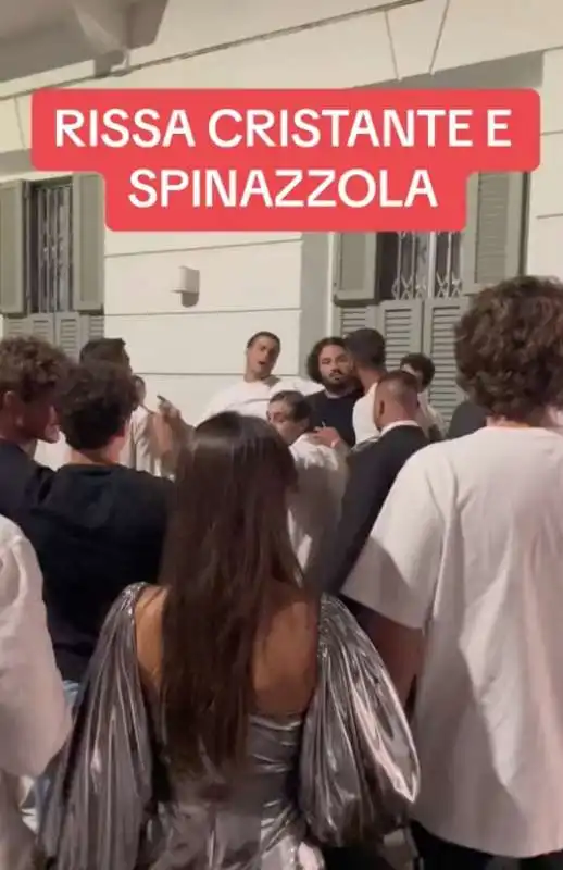 leonardo spinazzola e bryan cristante   rissa sfiorata a forte dei marmi   1