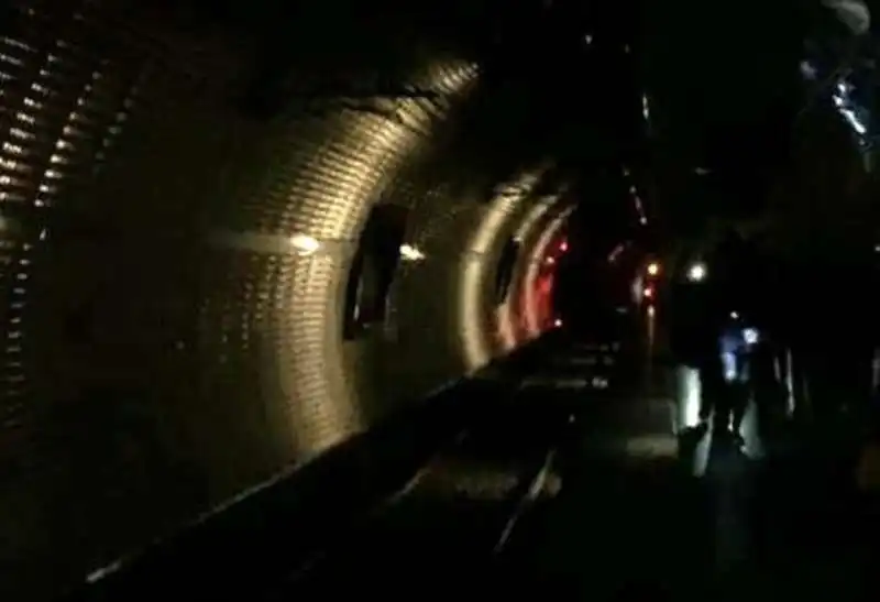 metro roma   blackout 