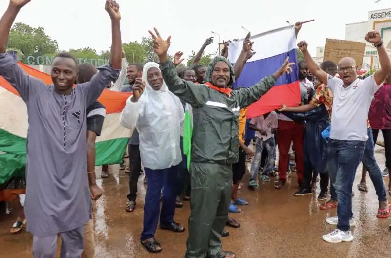 proteste anti francesi a niamey in niger   3