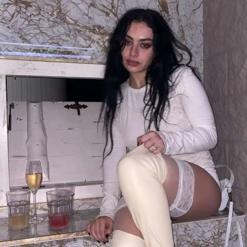 charli xcx  5