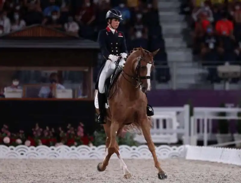 charlotte dujardin  2