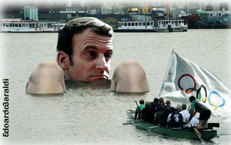 EMMANUEL MACRON E I BARCHINI SULLA SENNA - MEME BY EDOARDO BARALDI 