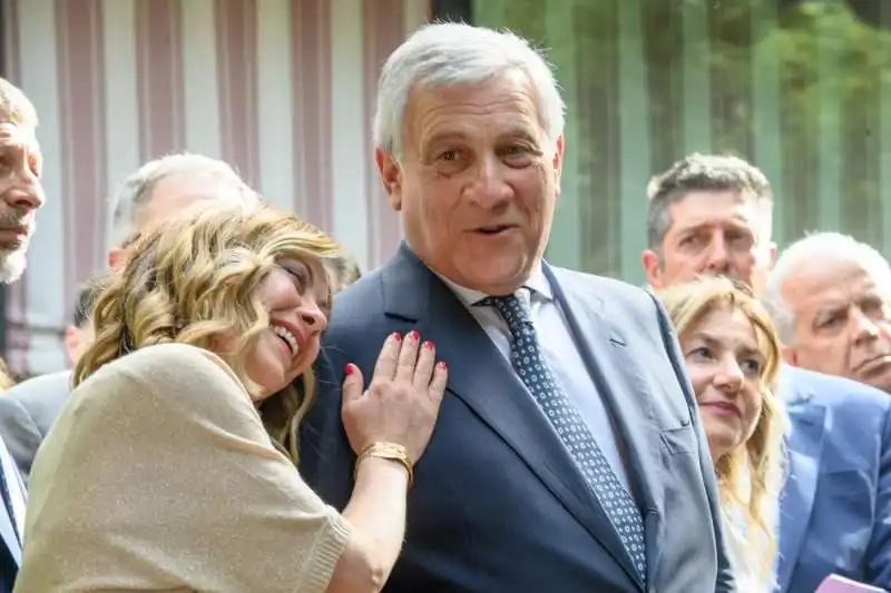 GIORGIA MELONI - ANTONIO TAJANI - PATRIZIA SCURTI 