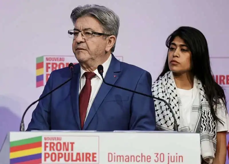 JEAN LUC MELENCHON CON L EURO DEPUTATA FRANCO PALESTINESE RIMA HASSAN DOPO LE ELEZIONI LEGISLATIVE 