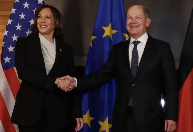 KAMALA HARRIS - OLAF SCHOLZ