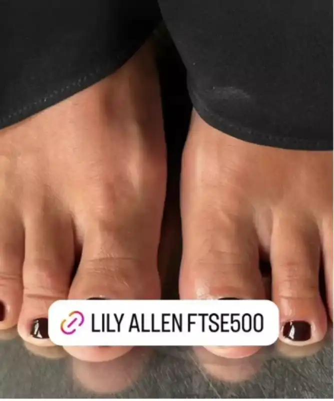 lily allen 44