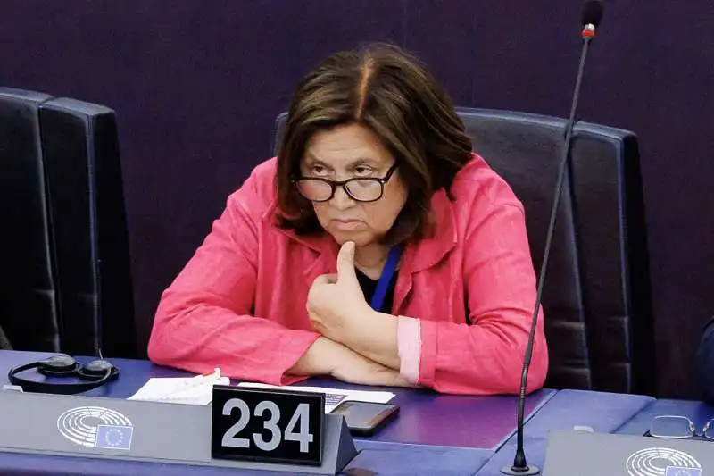 lucia annunziata  