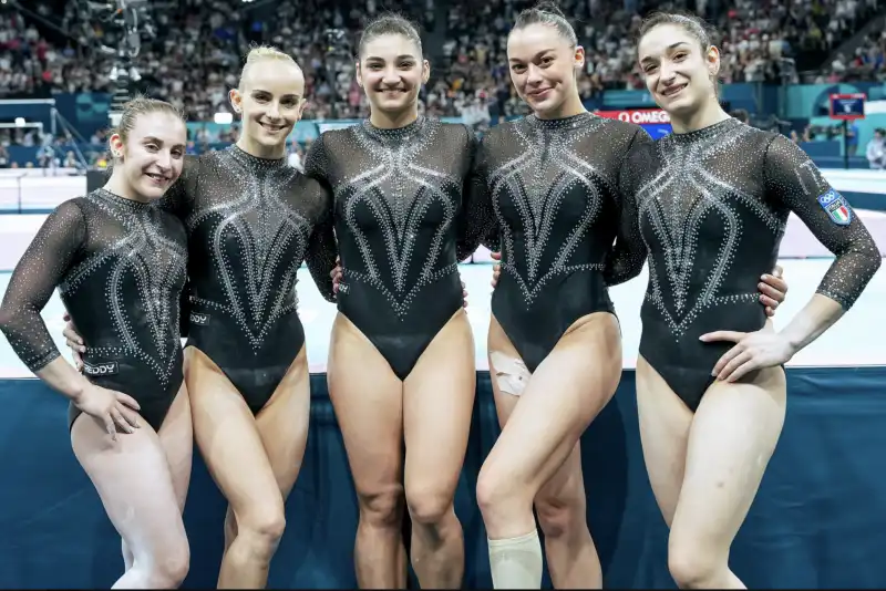 Manila Esposito, Alice D’Amato, Giorgia Villa, Angela Andreoli ed Elisa Iorio ginnastica artistica