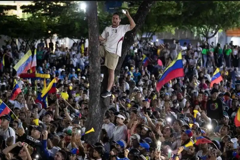 proteste in venezuela contro la rielezione di nicolas maduro   7