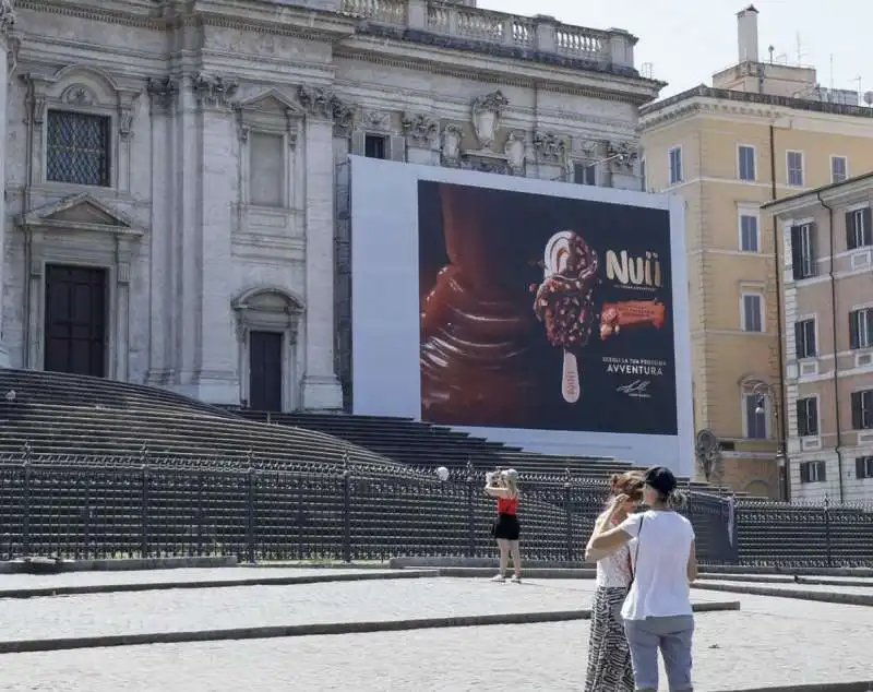 pubblicita a santa maria maggiore   1