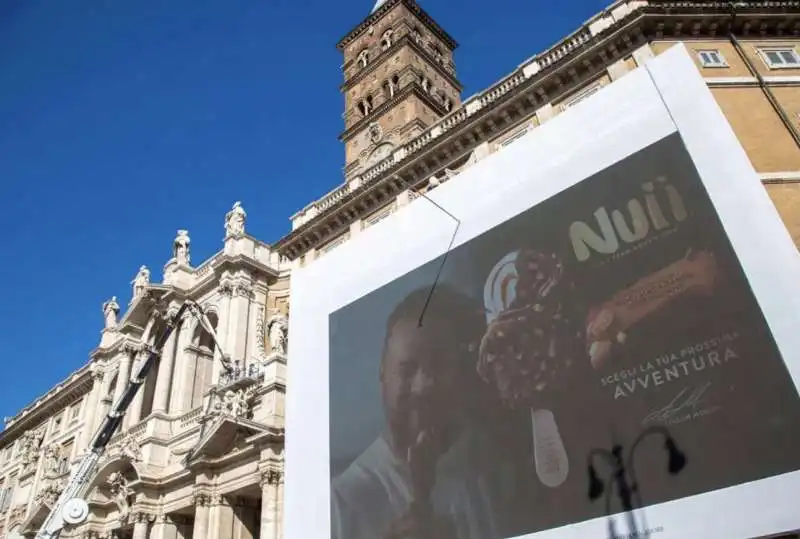 pubblicita a santa maria maggiore   3