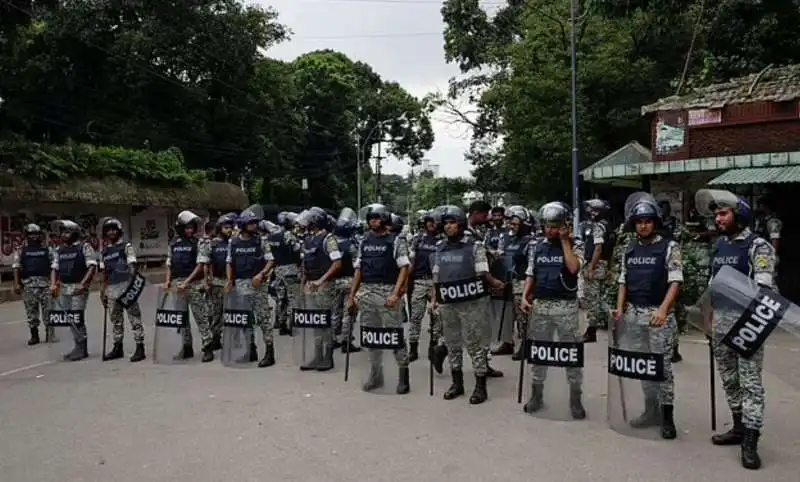 scontri e proteste in bangladesh   7