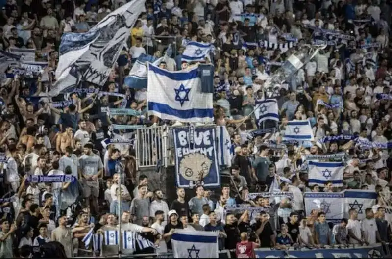 TIFOSI ISRAELIANI ALLO STADIO