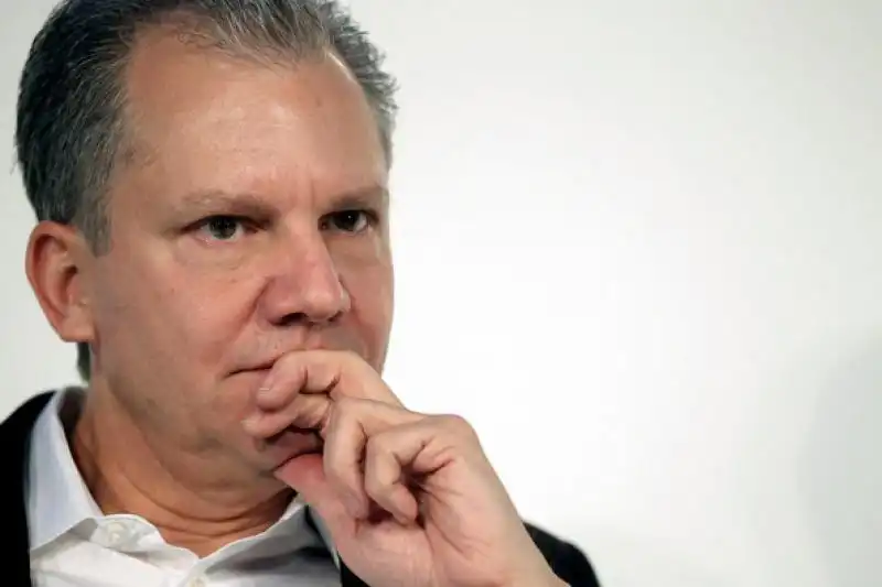 ARTHUR OCHS SULZBERGER JUNIOR EDITORE DEL NEW YORK TIMES 