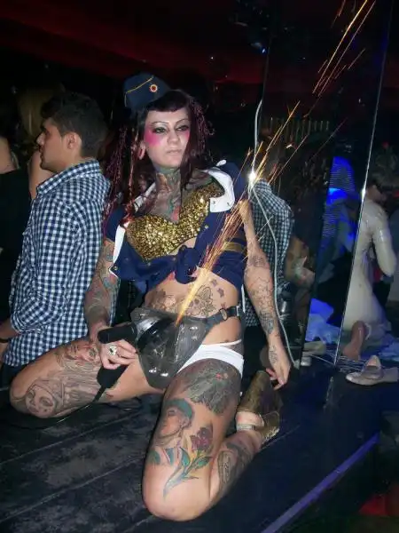 CIRQUE LE SOIR 