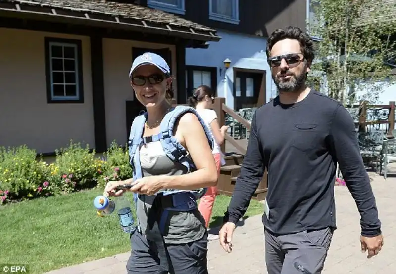 IL FONDATORE DI GOOGLE SERGEY BRIN CON LA MOGLIE ANNE WOJCICKI 