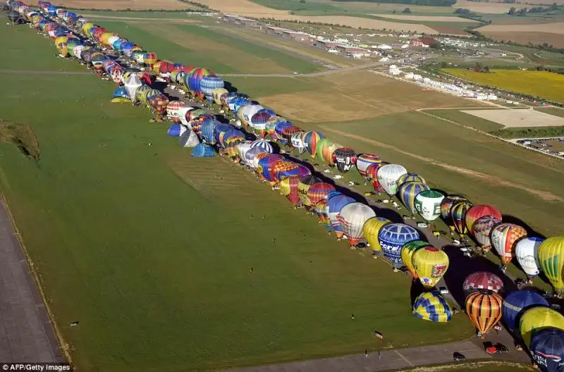 MONGOLFIERE ALLA LORRAINE MONDIAL INTERNATIONAL AIR BALLONS IN FRANCIA 