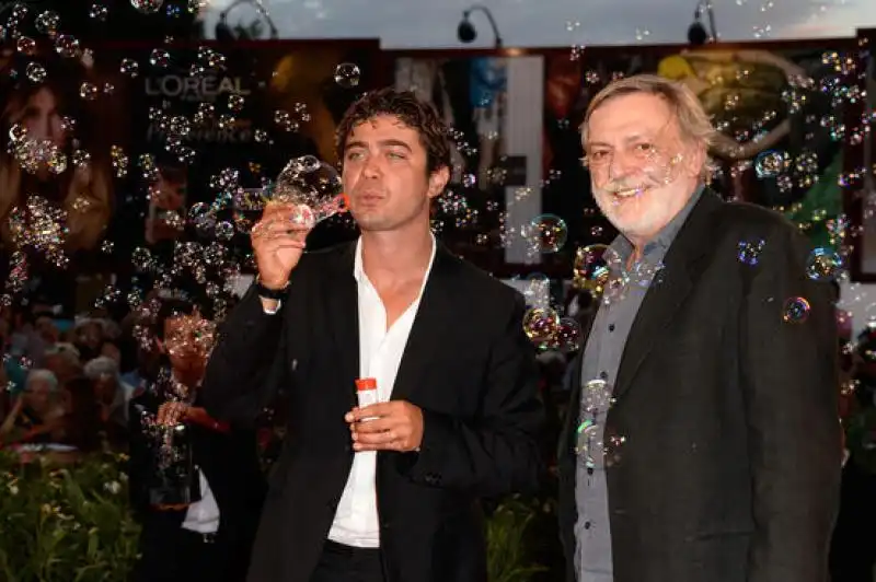 MOSTRA DEL CINEMA DI VENEZIA GINO STRADA E RICCARDO SCAMARCIO BOLLE DI SAPONE 