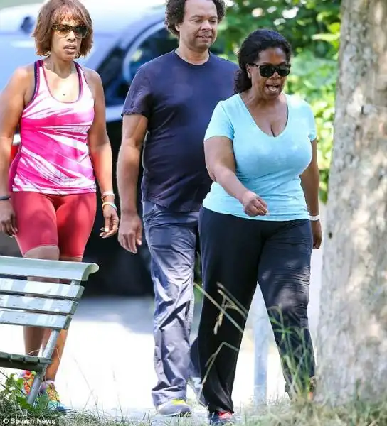 OPRAH WINFREY E GAYLE KING IN SVIZZERA PER IL MATRIMONIO DI TINA TURNER 