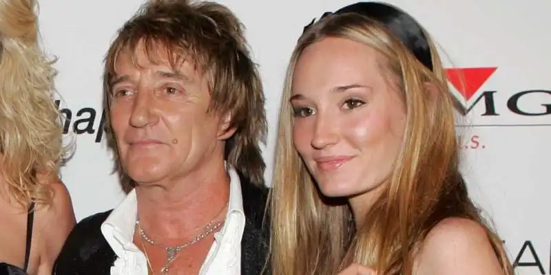 ruby stewart is the singer model daughter of rod stewart 