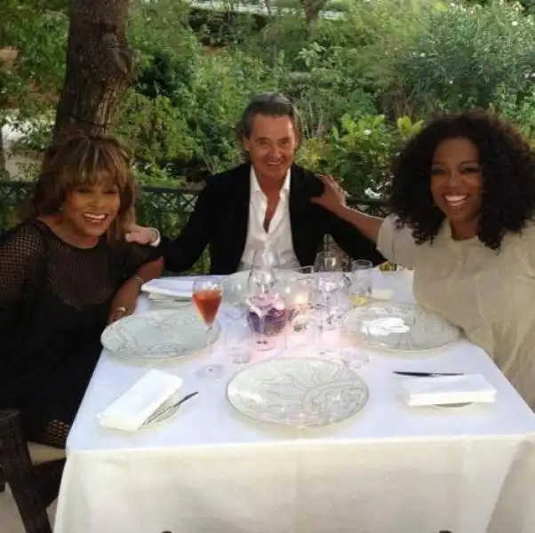 TINA TURNER E IL MARITO con OPRAH WINFREY