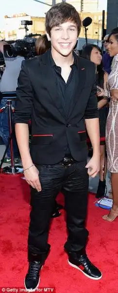 MTV VIDEO MUSIC AWARDS AUSTIN MAHONE 