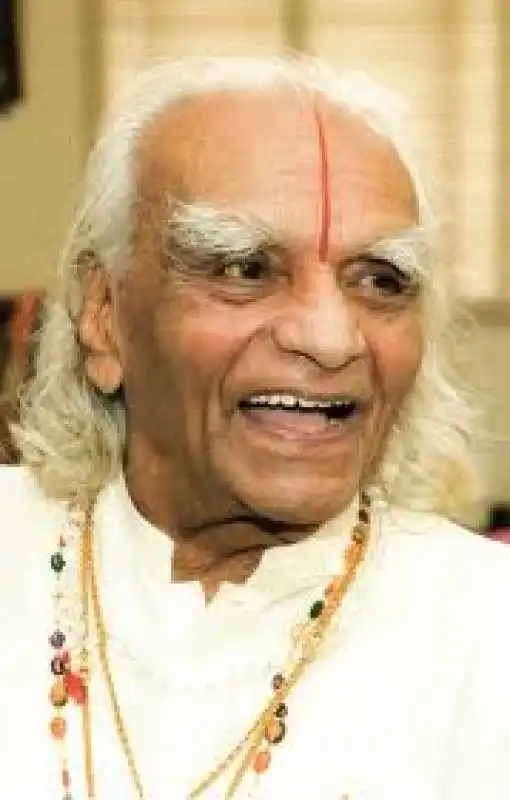 Bks Iyengar 