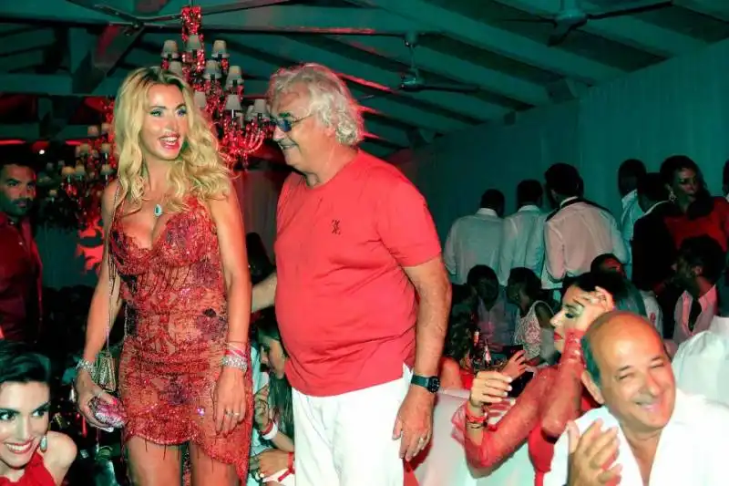 compleanno del magnate fawaz gruosi al billionaire di porto cervo, in sardegna 15