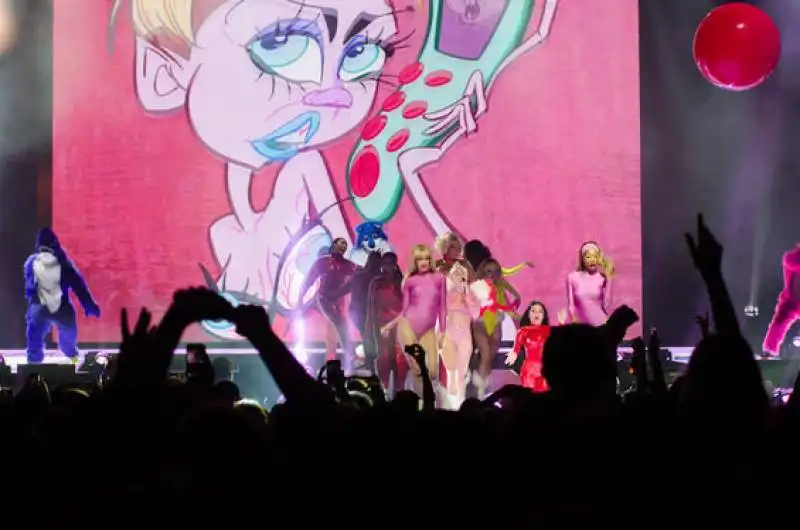 concerto di miley cyrus a long island  26