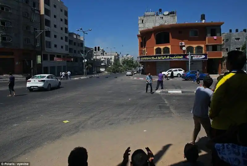 il momento in cui un missile israeliano cade su gaza 4