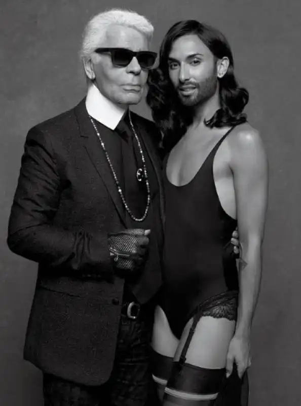 Karl Lagerfeld fotografa Conchita Wurst