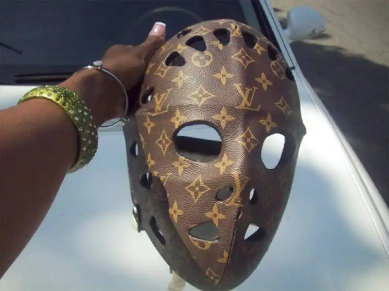 maschera fetish louis vuitton - rich kids