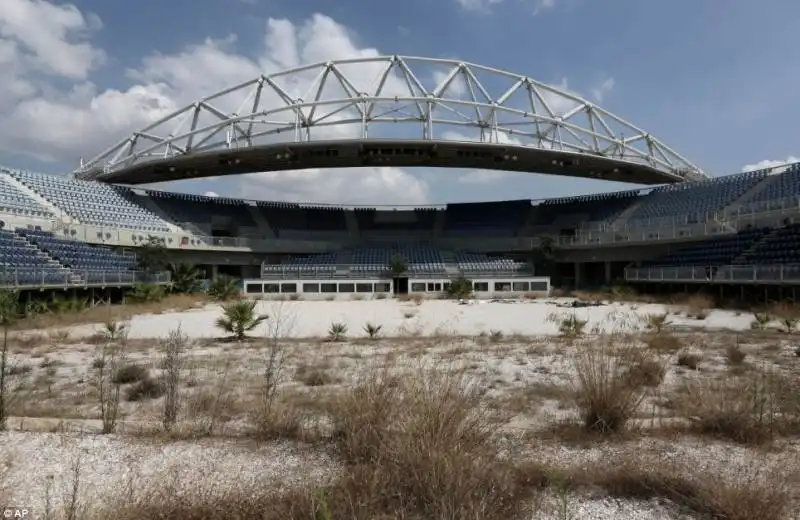 olimpiadi di atene 10 anni dopo  24