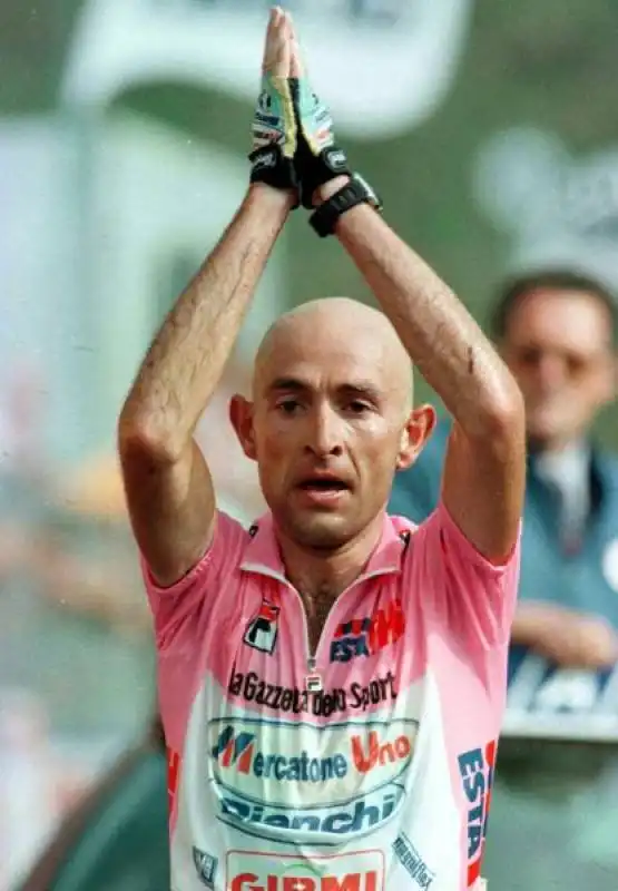 pantani, 10 anni dalla morte del pirata 11