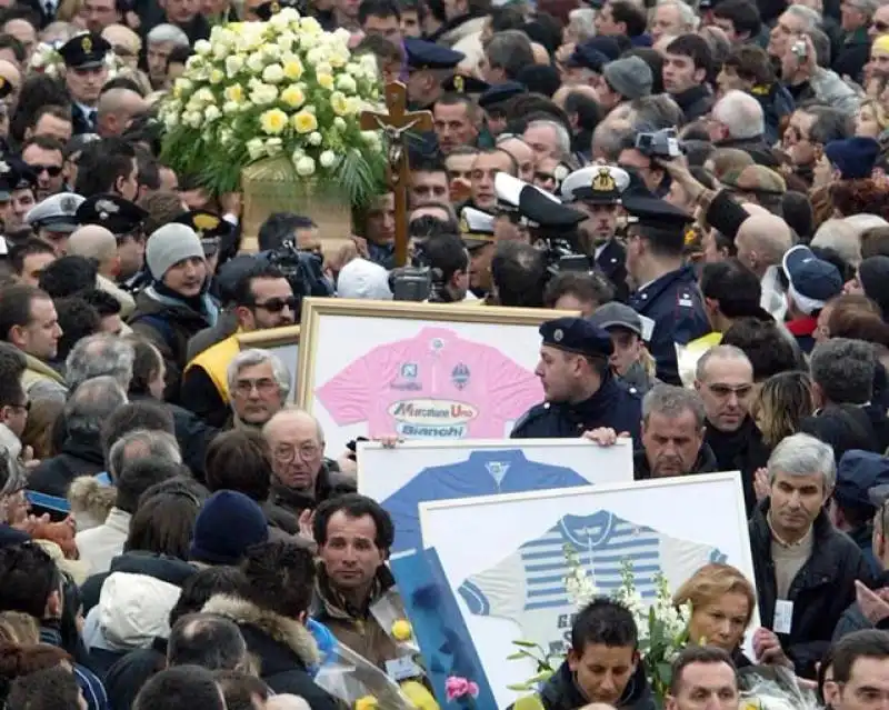 pantani, 10 anni dalla morte del pirata 13