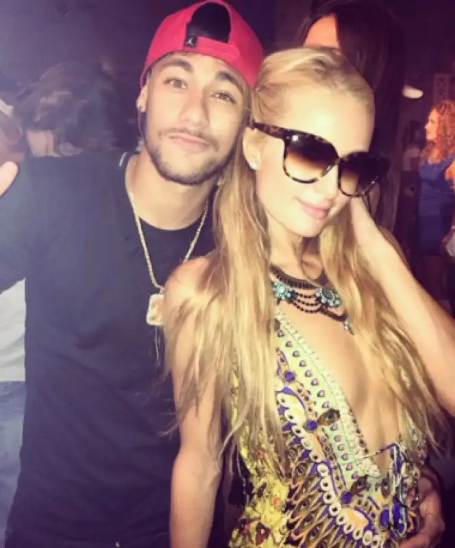 paris hilton con neymar