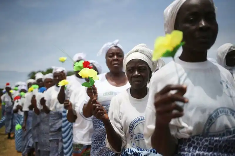 preghiere in liberia per i morti di ebola